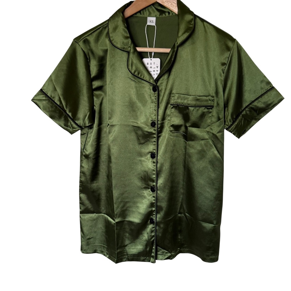 Unbranded Pajama Top Women XS‎ Olive Green New Satin Short Sleeve Button Up